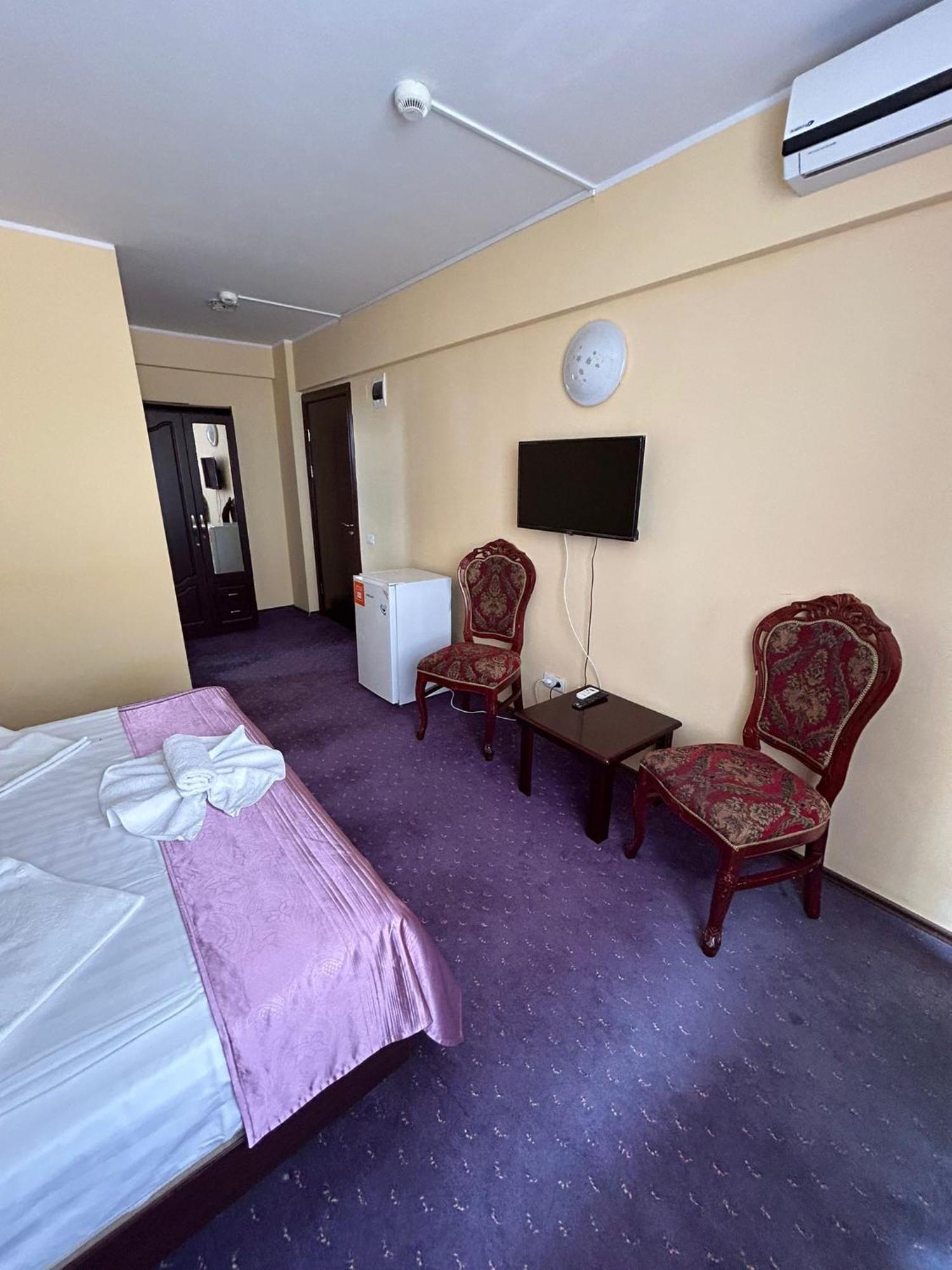 Orient Mamaia Nord Hotel Năvodari Екстериор снимка