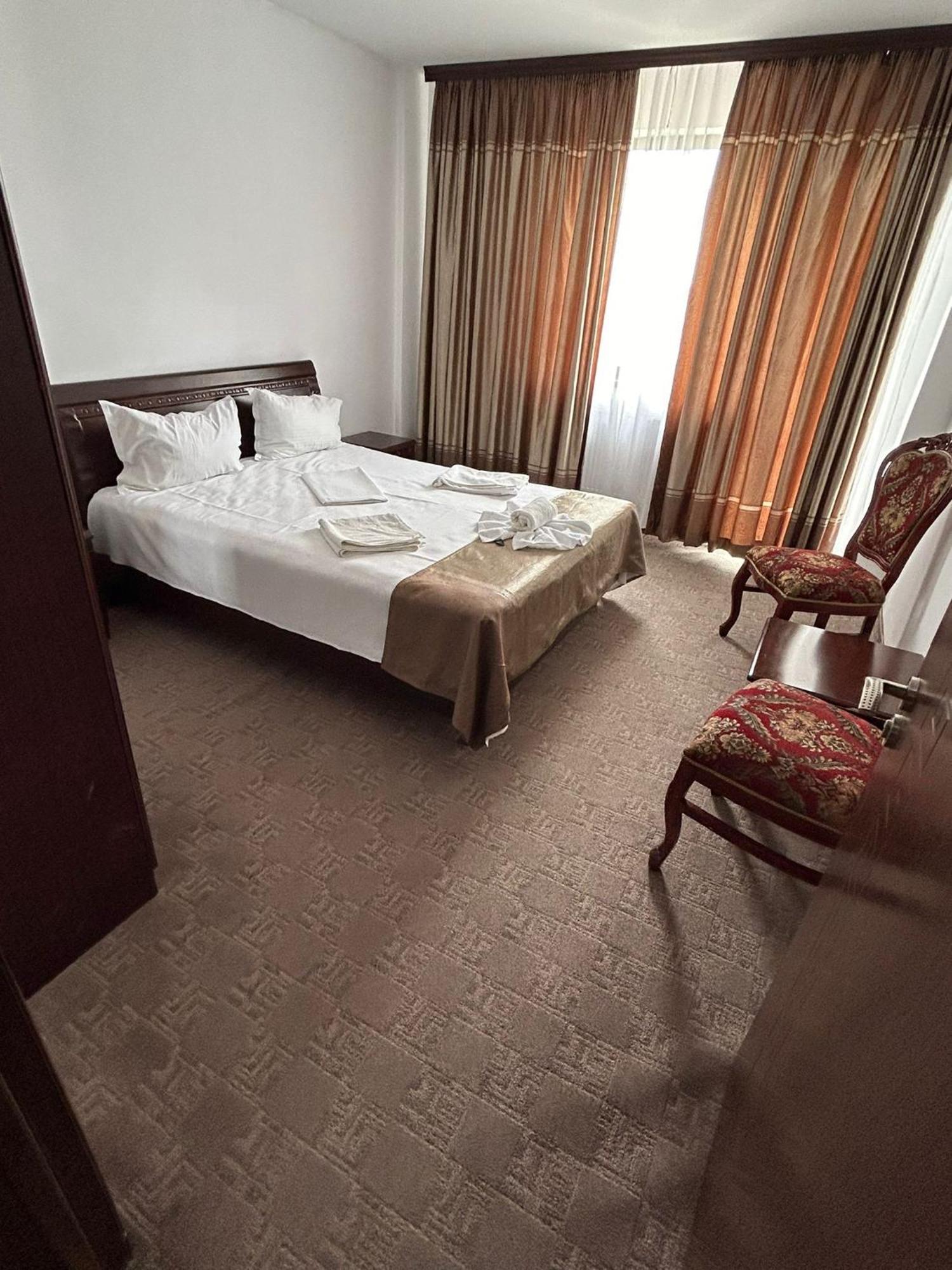 Orient Mamaia Nord Hotel Năvodari Екстериор снимка