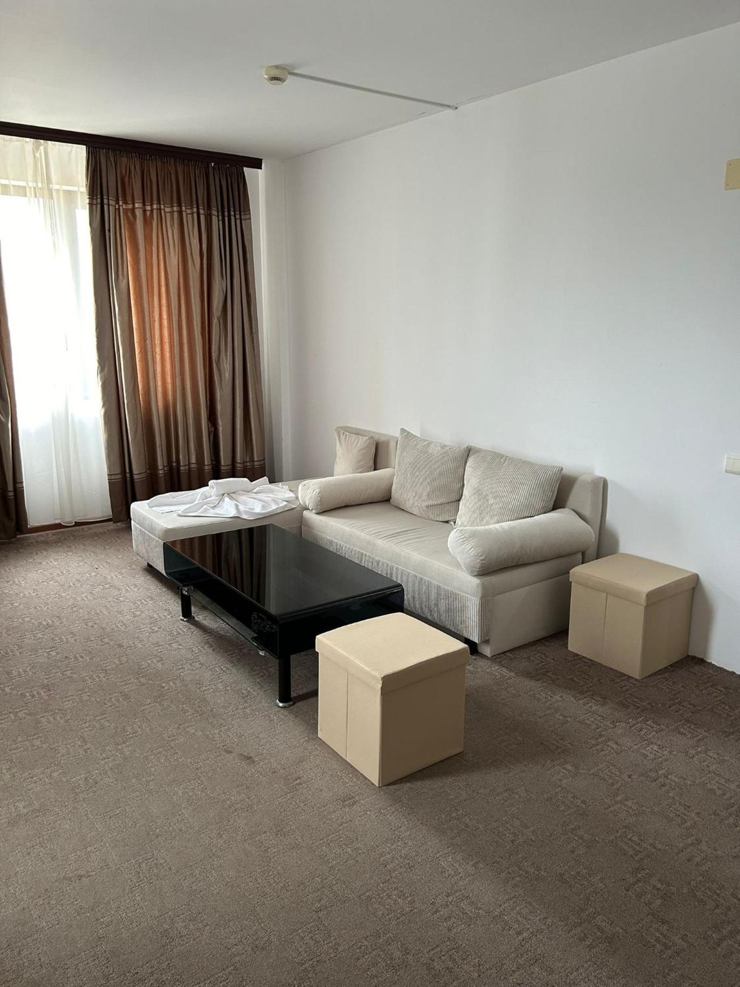 Orient Mamaia Nord Hotel Năvodari Екстериор снимка
