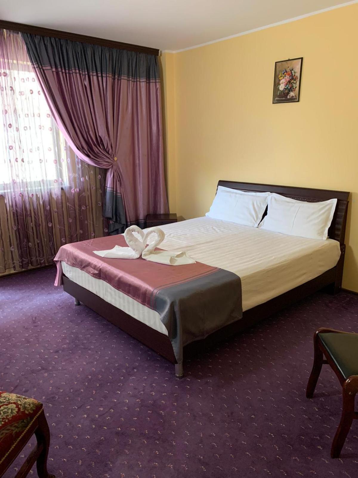 Orient Mamaia Nord Hotel Năvodari Екстериор снимка