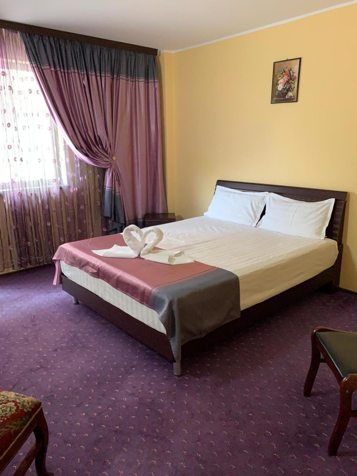 Orient Mamaia Nord Hotel Năvodari Екстериор снимка